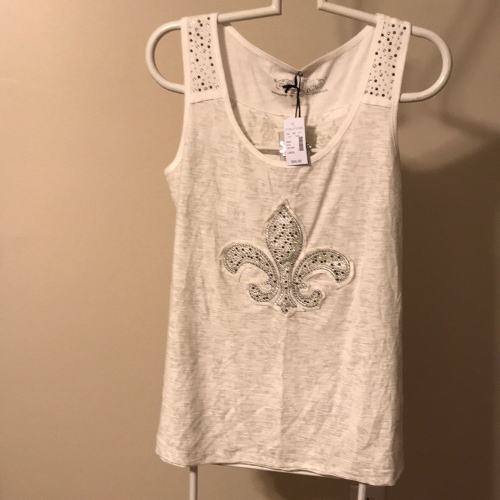 Maurice’s tank top